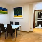 10 Min To Metro Cozy Apartment Near City Center